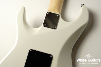 stay - Snow Flake White Pearl Mica